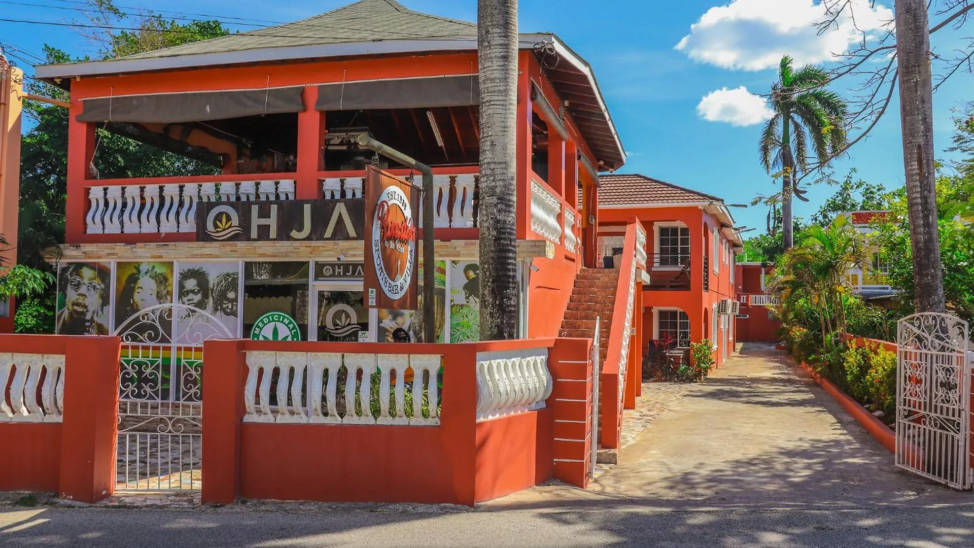 Paradise On The Rocks Hotel Negril