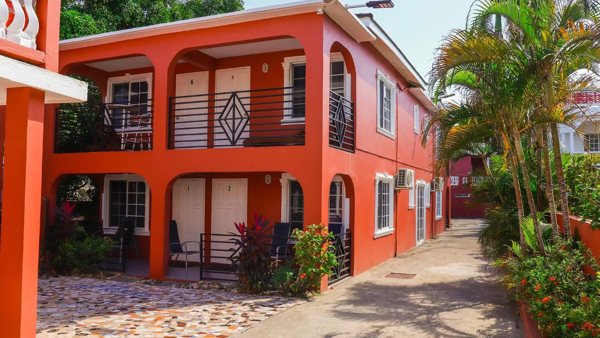 Paradise On The Rocks Hotel Negril