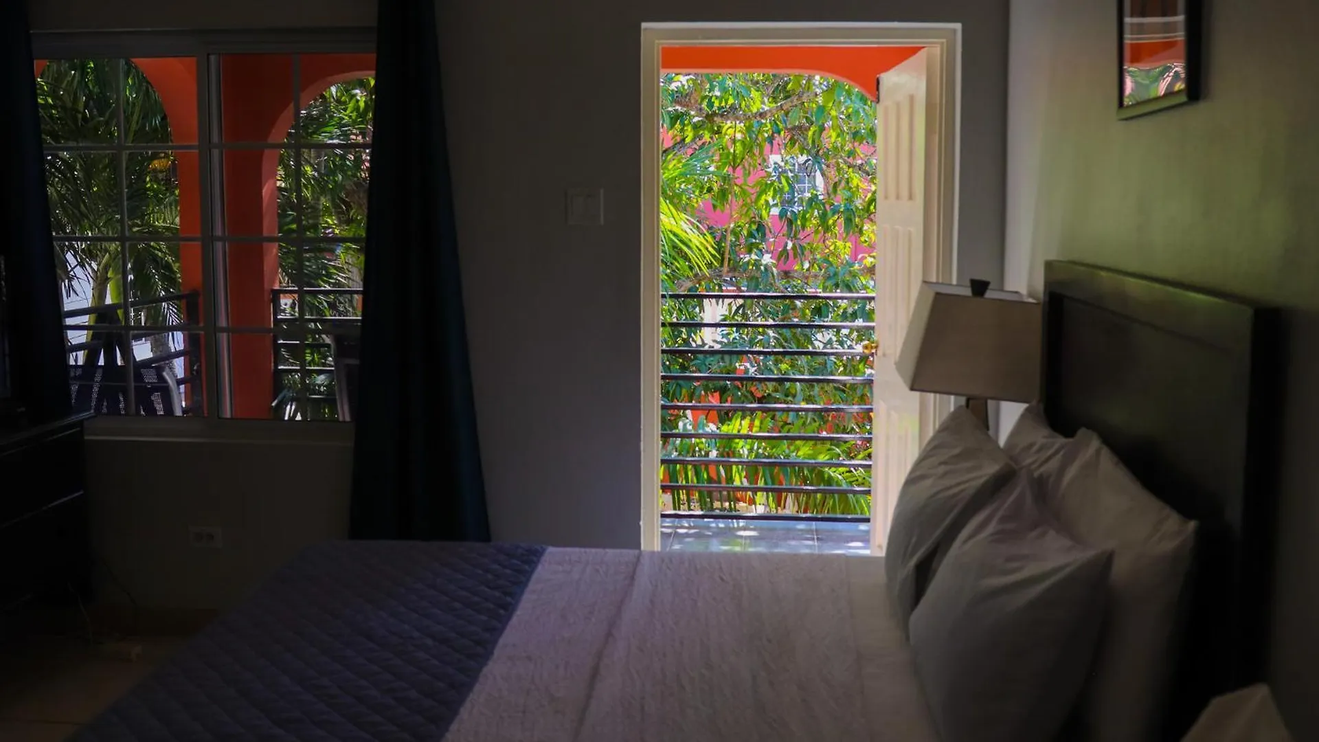 Paradise On The Rocks Hotel Negril 3*,  Jamajka