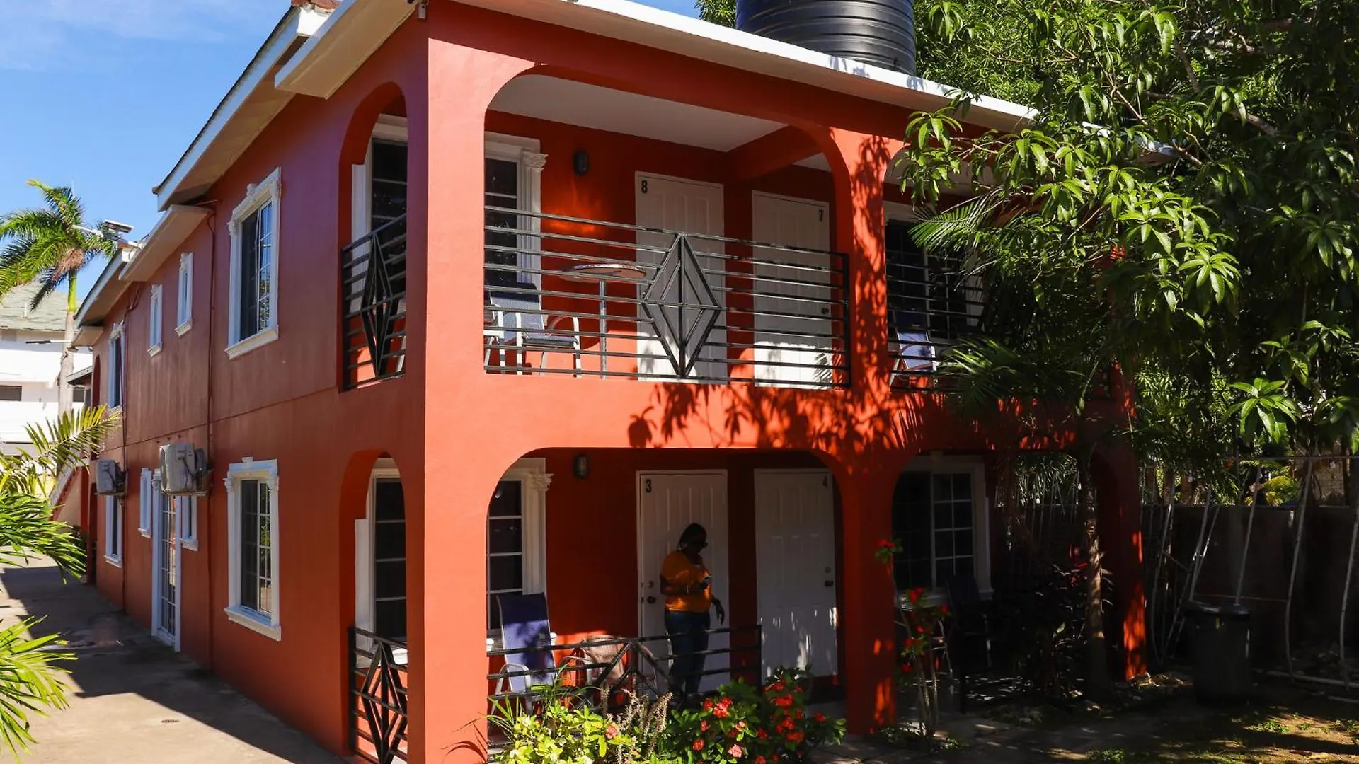 Paradise On The Rocks Hotel Negril
